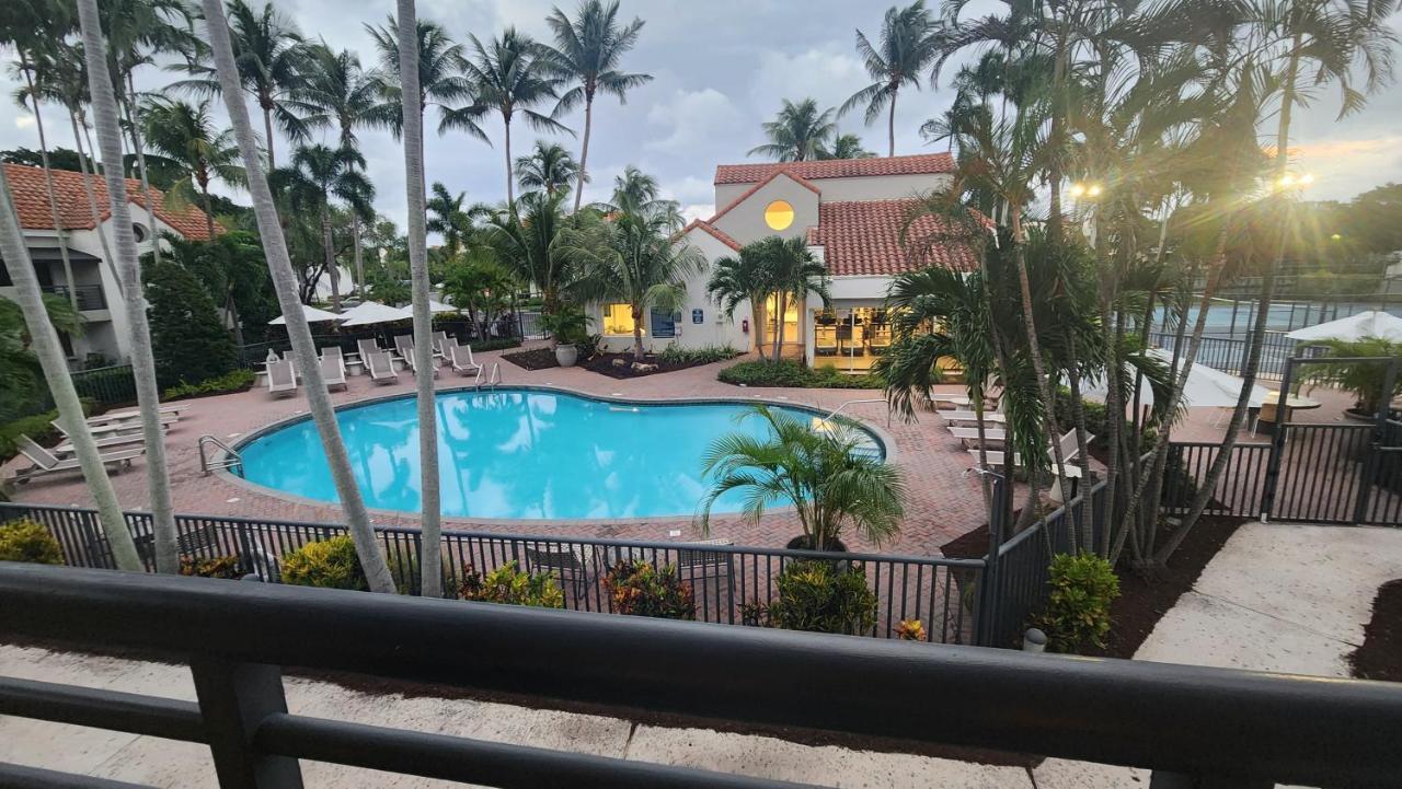 Dharma Home Suites Dania Beach At Sheridan Ocean Club Eksteriør billede