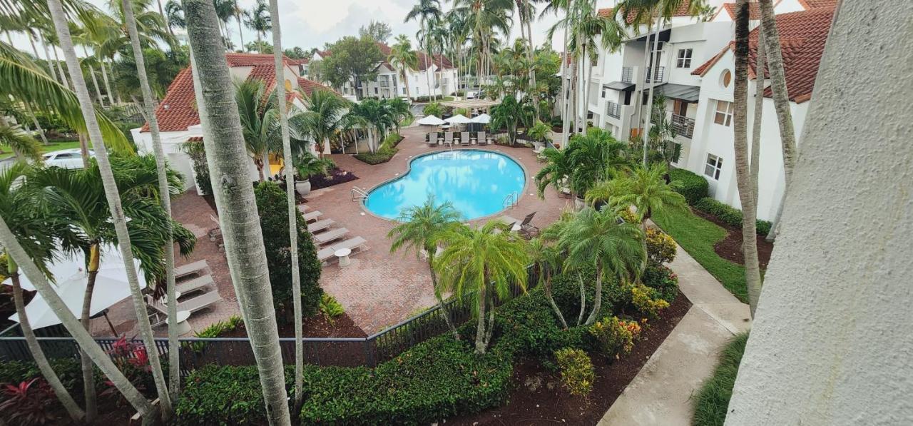 Dharma Home Suites Dania Beach At Sheridan Ocean Club Eksteriør billede